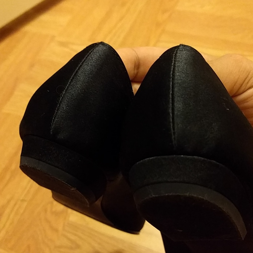 Shoes - Picture 2 of 4
